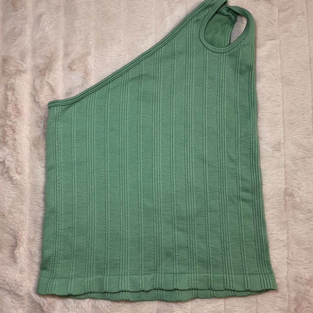 Green One-Shoulder Crop Top